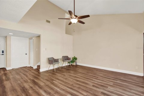 Condominio en venta en Orlando, Florida, 3 dormitorios, 118.73 m2 № 1085657 - foto 3