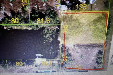 Terreno en venta en Port Charlotte, Florida № 1336420 - foto 1