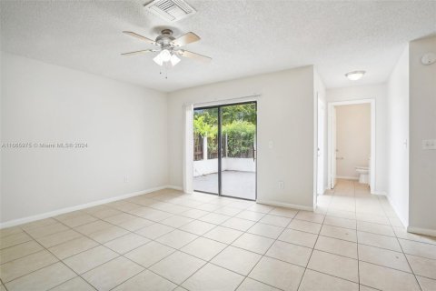 Townhouse in West Palm Beach, Florida 2 bedrooms, 108.7 sq.m. № 1406314 - photo 8