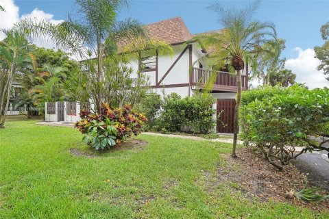 Touwnhouse à vendre à West Palm Beach, Floride: 2 chambres, 108.7 m2 № 1406314 - photo 1