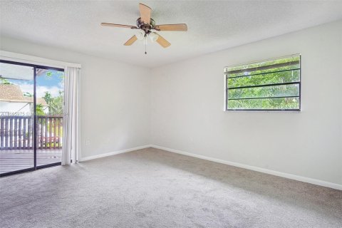 Townhouse in West Palm Beach, Florida 2 bedrooms, 108.7 sq.m. № 1406314 - photo 22