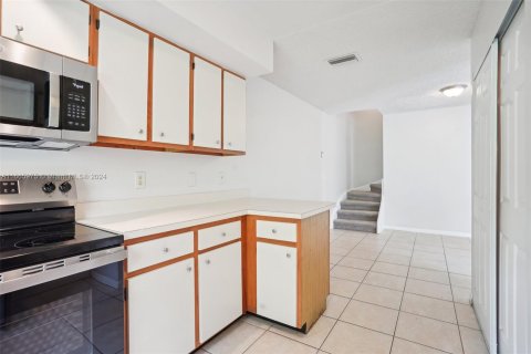 Townhouse in West Palm Beach, Florida 2 bedrooms, 108.7 sq.m. № 1406314 - photo 13