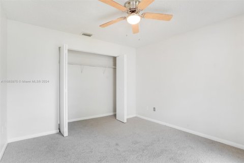 Townhouse in West Palm Beach, Florida 2 bedrooms, 108.7 sq.m. № 1406314 - photo 15