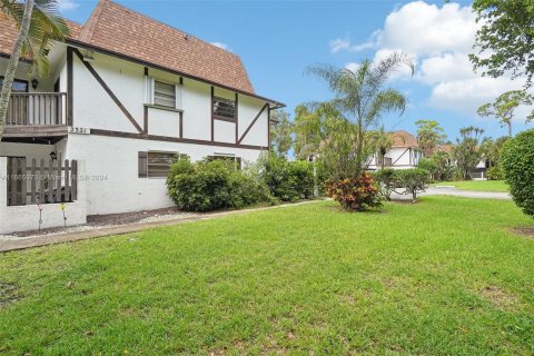 Townhouse in West Palm Beach, Florida 2 bedrooms, 108.7 sq.m. № 1406314 - photo 4