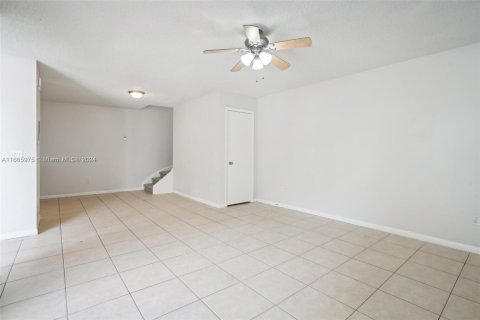 Touwnhouse à vendre à West Palm Beach, Floride: 2 chambres, 108.7 m2 № 1406314 - photo 6