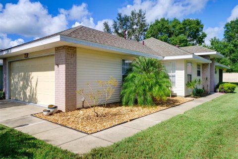 Villa ou maison à vendre à Leesburg, Floride: 2 chambres, 108.51 m2 № 1343159 - photo 1