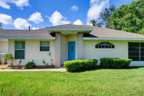 Villa ou maison à vendre à Leesburg, Floride: 2 chambres, 108.51 m2 № 1343159 - photo 2