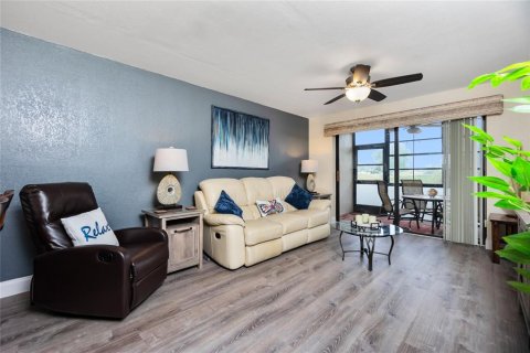 Condo in Punta Gorda, Florida, 2 bedrooms  № 1344075 - photo 11