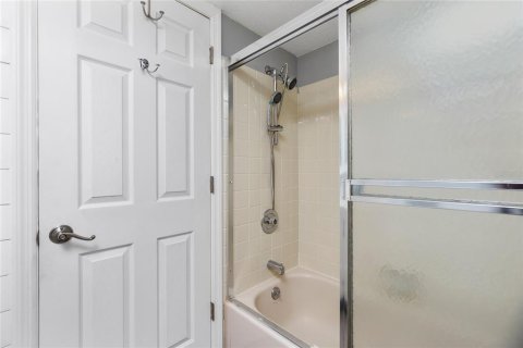 Condo in Punta Gorda, Florida, 2 bedrooms  № 1344075 - photo 18