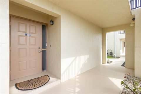 Condo in Punta Gorda, Florida, 2 bedrooms  № 1344075 - photo 2