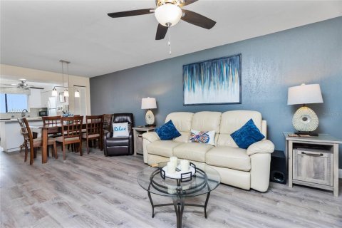 Condo in Punta Gorda, Florida, 2 bedrooms  № 1344075 - photo 14