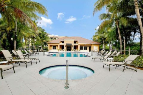 Copropriété à vendre à Palm Beach Gardens, Floride: 2 chambres, 98.85 m2 № 998289 - photo 3