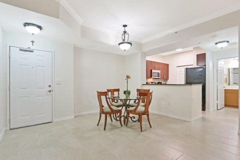 Condo in Palm Beach Gardens, Florida, 2 bedrooms  № 998289 - photo 22