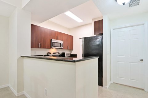 Condominio en venta en Palm Beach Gardens, Florida, 2 dormitorios, 98.85 m2 № 998289 - foto 20