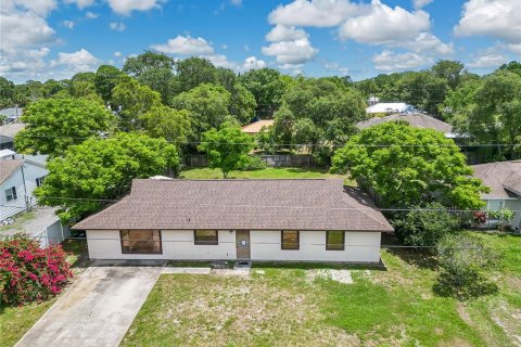 House in PORT ST. JOHN in Cocoa, Florida 4 bedrooms, 161.28 sq.m. № 1198451 - photo 2