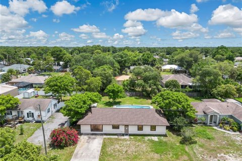 House in PORT ST. JOHN in Cocoa, Florida 4 bedrooms, 161.28 sq.m. № 1198451 - photo 3