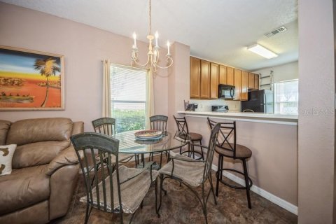 Touwnhouse à vendre à Davenport, Floride: 2 chambres, 99.96 m2 № 1311947 - photo 6