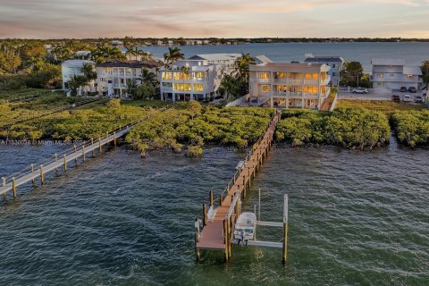 Villa ou maison à vendre à Key Largo, Floride: 5 chambres, 447.97 m2 № 1000571 - photo 1