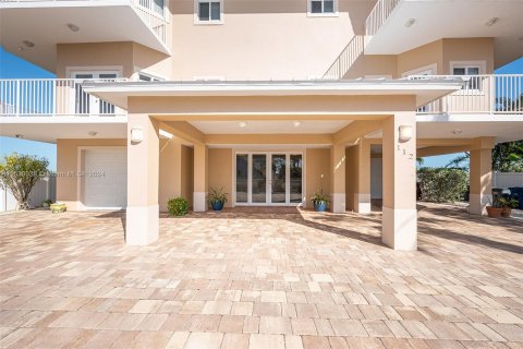 Villa ou maison à vendre à Key Largo, Floride: 5 chambres, 447.97 m2 № 1000571 - photo 9
