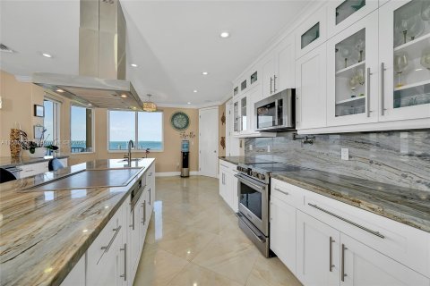 Villa ou maison à vendre à Key Largo, Floride: 5 chambres, 447.97 m2 № 1000571 - photo 22