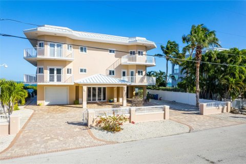 Villa ou maison à vendre à Key Largo, Floride: 5 chambres, 447.97 m2 № 1000571 - photo 4