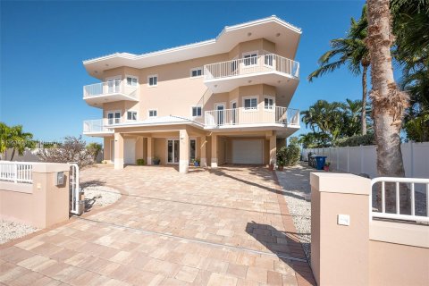 Villa ou maison à vendre à Key Largo, Floride: 5 chambres, 447.97 m2 № 1000571 - photo 8