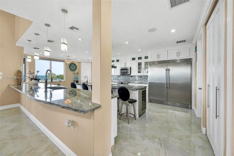 Villa ou maison à vendre à Key Largo, Floride: 5 chambres, 447.97 m2 № 1000571 - photo 21