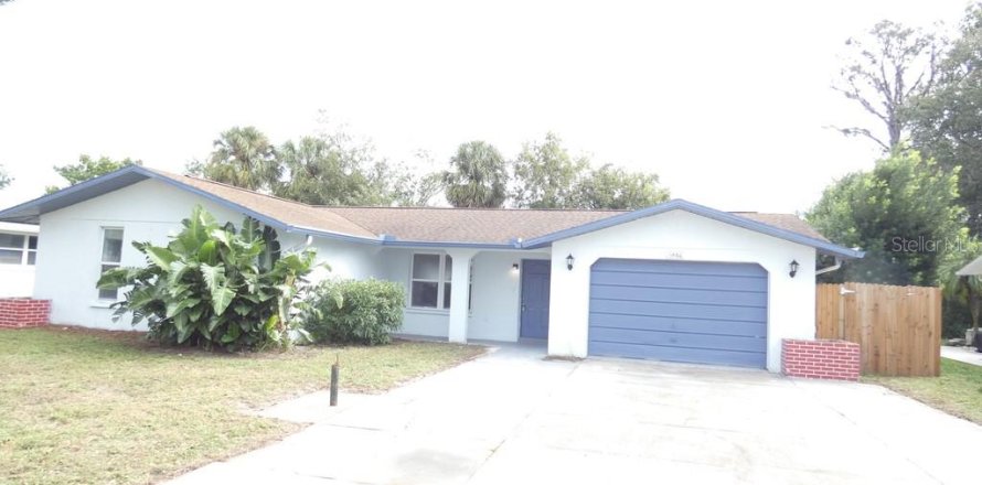 House in New Port Richey, Florida 3 bedrooms, 143.16 sq.m. № 1403563