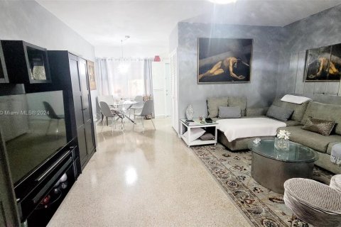 Condominio en venta en Hollywood, Florida, 1 dormitorio, 48.31 m2 № 1400164 - foto 7