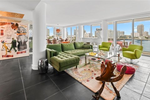 Copropriété à vendre à Miami Beach, Floride: 4 chambres, 284.28 m2 № 1400167 - photo 2