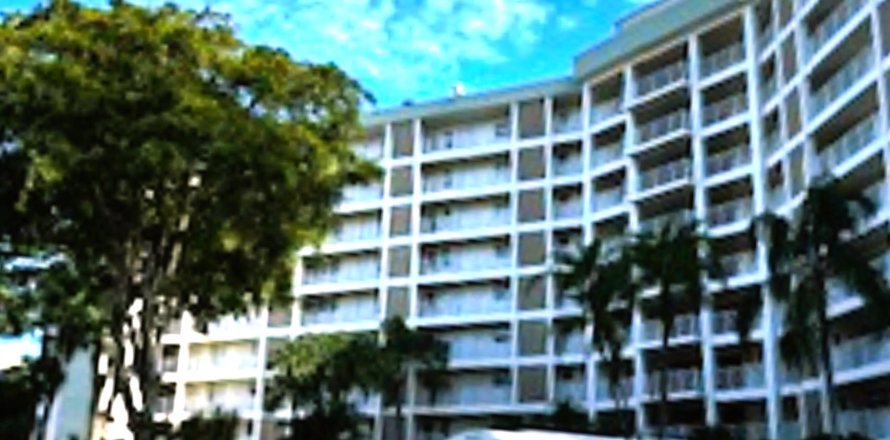 Condominio en Pompano Beach, Florida, 2 dormitorios  № 981714