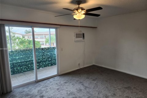 Condo in Boca Raton, Florida, 1 bedroom  № 1372568 - photo 5