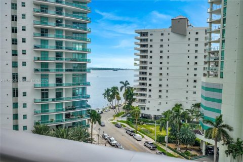 Condominio en venta en Miami, Florida, 1 dormitorio, 64.66 m2 № 1372565 - foto 17