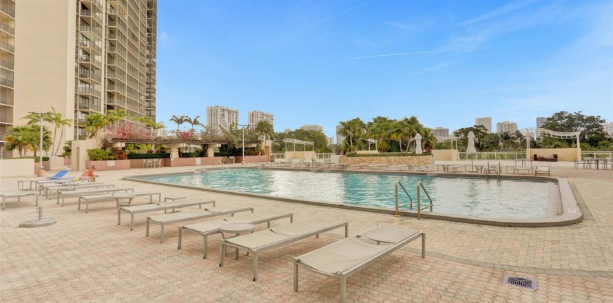 Condo in Aventura, Florida, 2 bedrooms  № 1183280