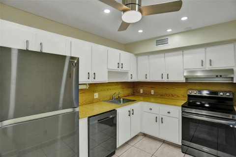 Condominio en venta en Aventura, Florida, 2 dormitorios, 121.98 m2 № 1183280 - foto 11