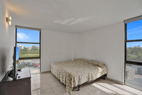 Copropriété à vendre à Aventura, Floride: 2 chambres, 121.98 m2 № 1183280 - photo 10