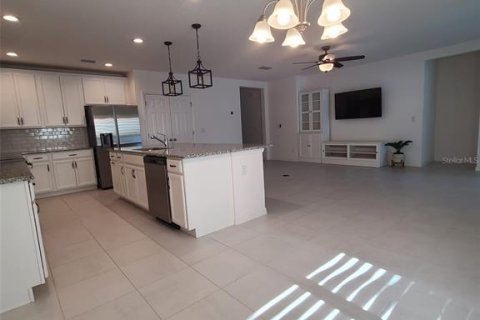 Casa en venta en Davenport, Florida, 4 dormitorios, 195.37 m2 № 1338846 - foto 4