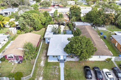 Villa ou maison à vendre à Hollywood, Floride: 3 chambres, 171.87 m2 № 1007312 - photo 6