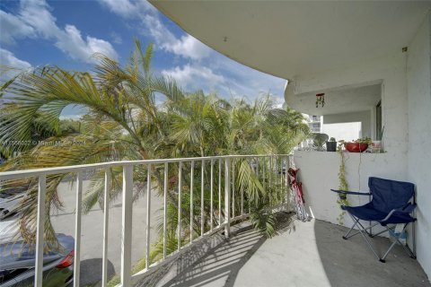 Copropriété à vendre à Miami, Floride: 2 chambres, 109.16 m2 № 1080368 - photo 7