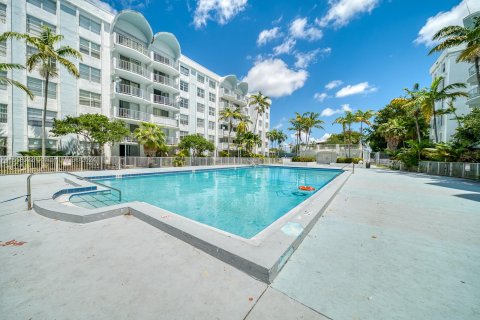 Copropriété à vendre à Miami, Floride: 2 chambres, 109.16 m2 № 1080368 - photo 1