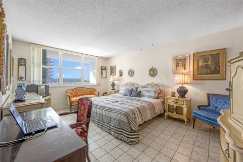 Copropriété à vendre à Hollywood, Floride: 1 chambre, 83.89 m2 № 1310048 - photo 22