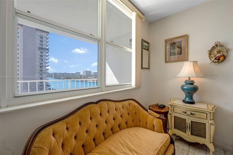 Copropriété à vendre à Hollywood, Floride: 1 chambre, 83.89 m2 № 1310048 - photo 24