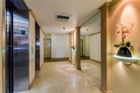 Copropriété à vendre à Hollywood, Floride: 1 chambre, 83.89 m2 № 1310048 - photo 14